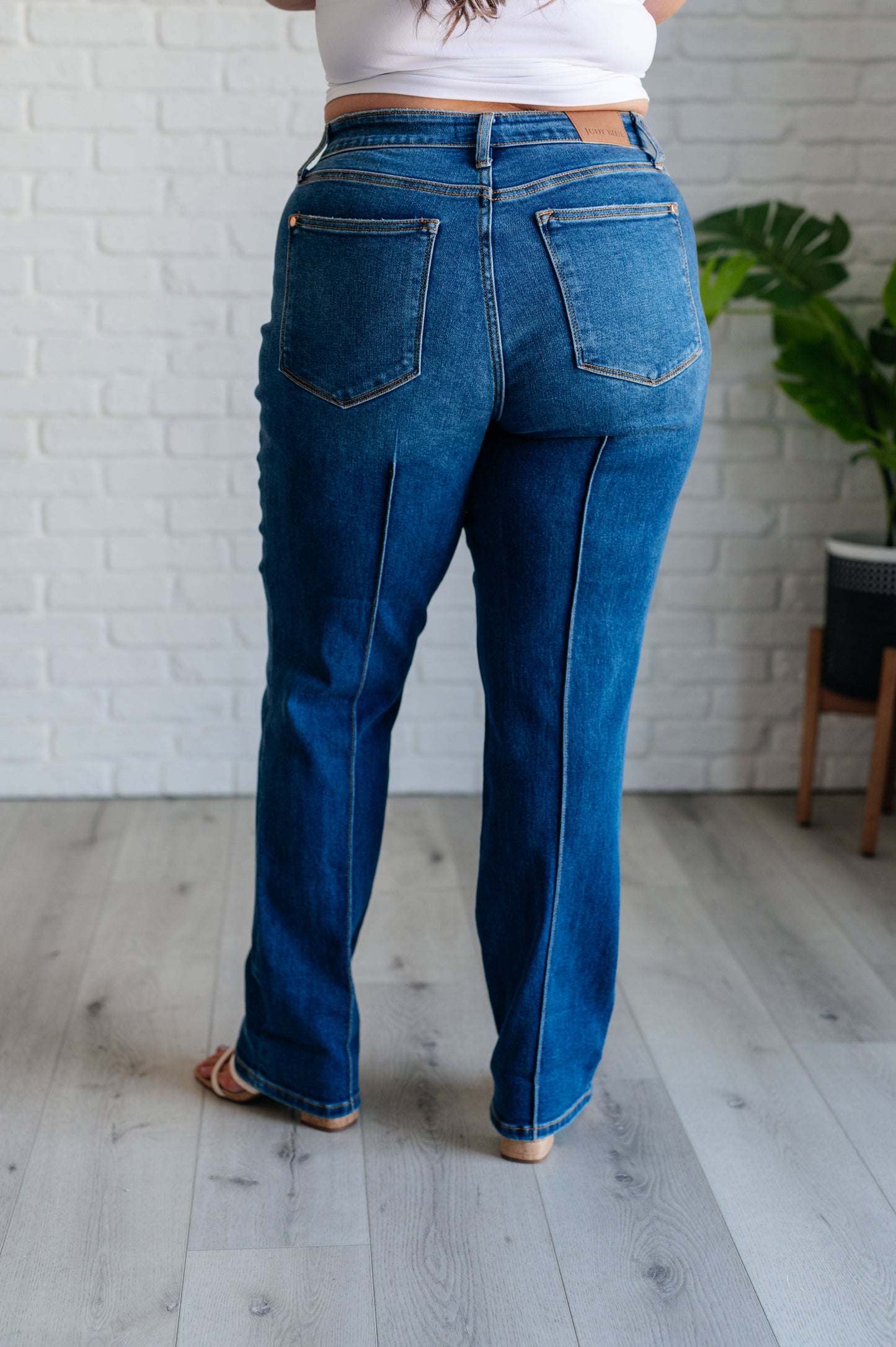 Judy Blue Campbell Center Seam Detail Straight Jeans