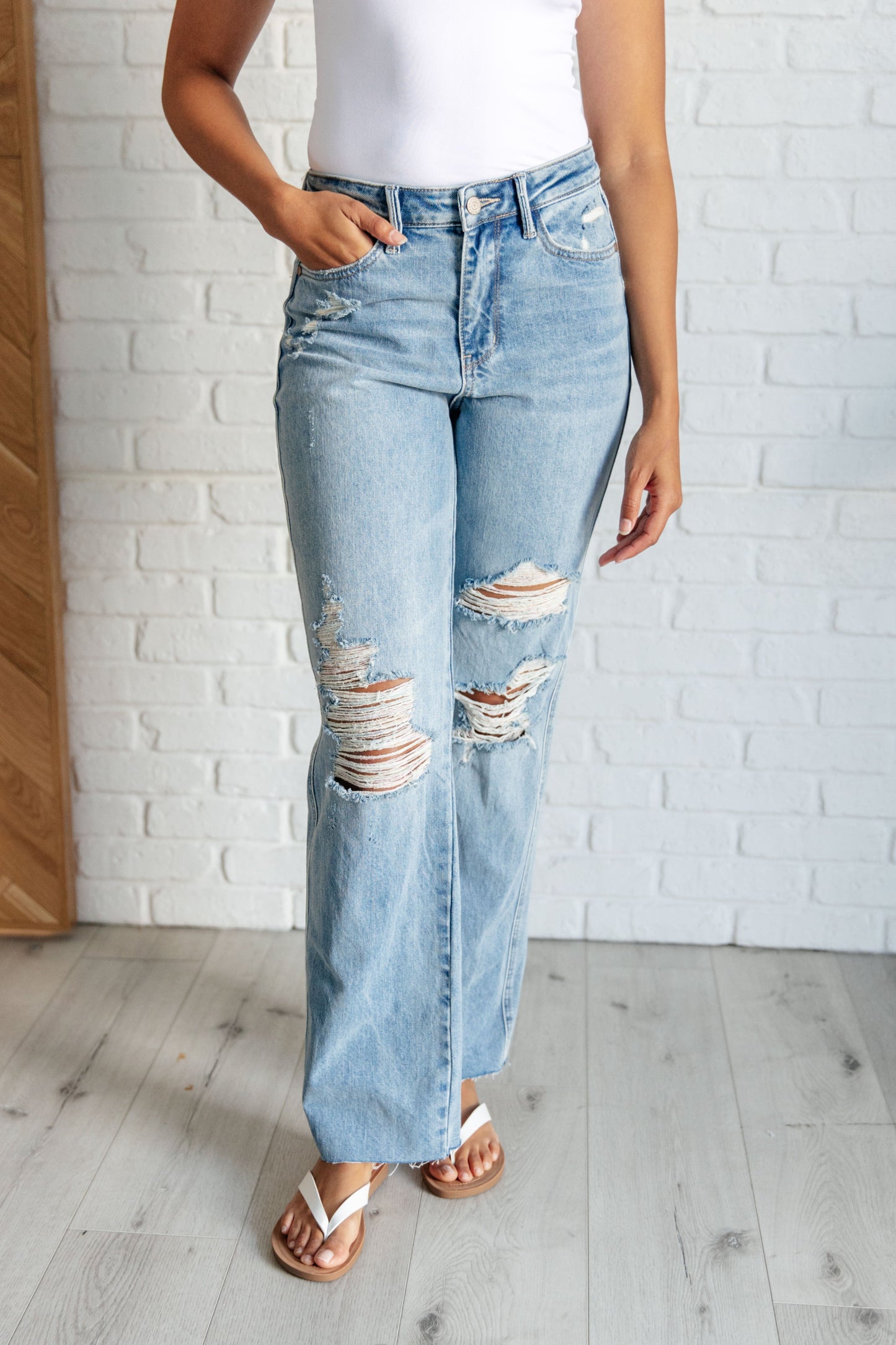 Judy Blue Ramona Rigid Magic Destroyed Straight Jeans