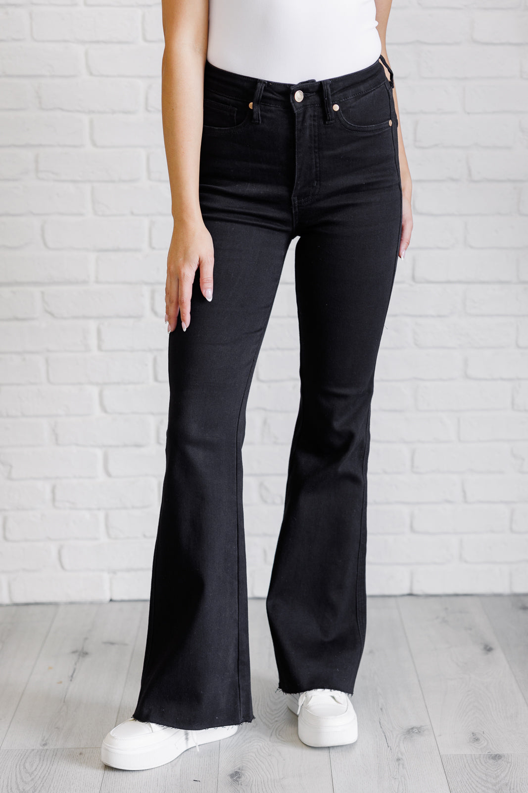 Judy Blue Etta Control Top Flare Jeans in Black