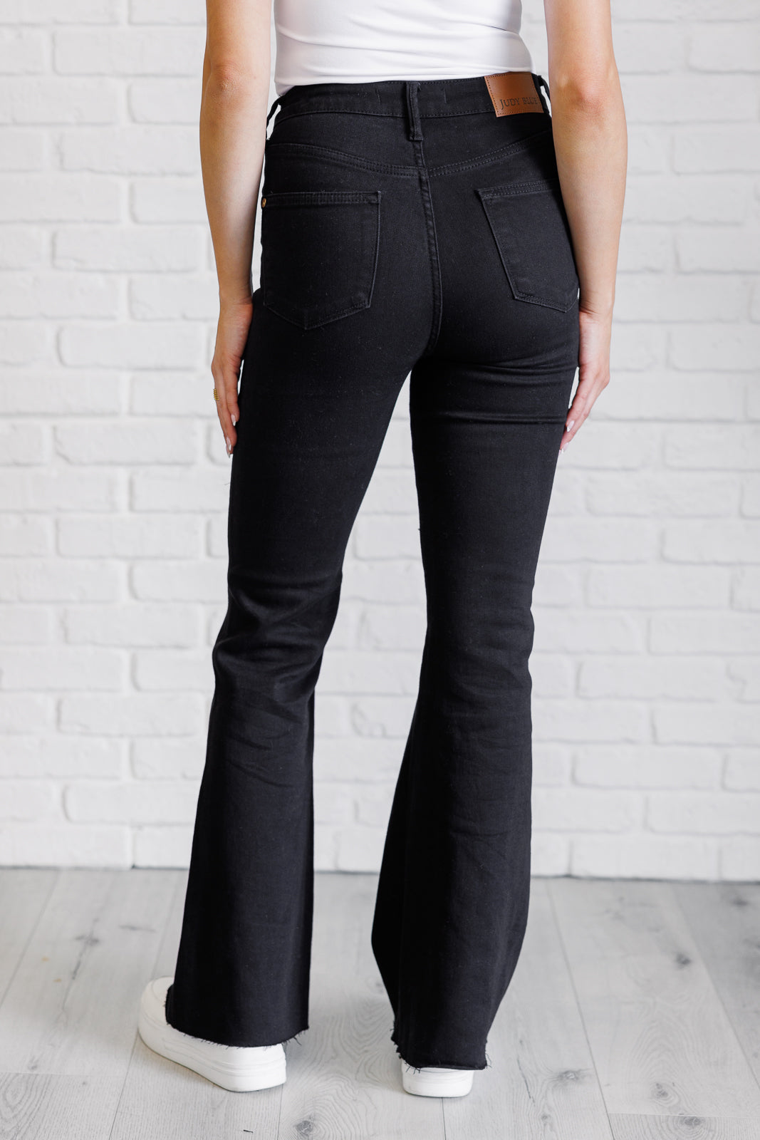 Judy Blue Etta Control Top Flare Jeans in Black