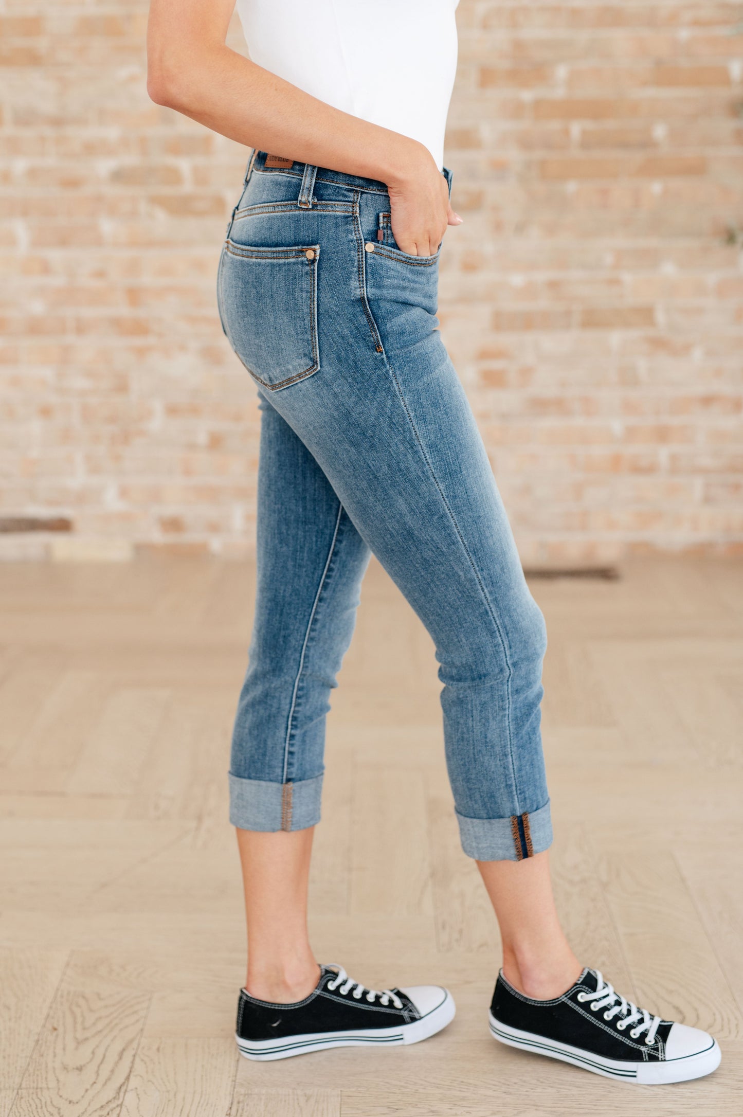 Judy Blue Laura Mid Rise Capri Jeans