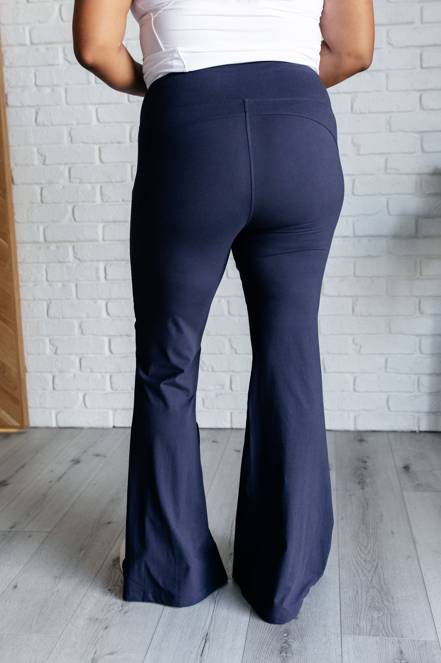 Stamina Stride Flare Leggings in Navy