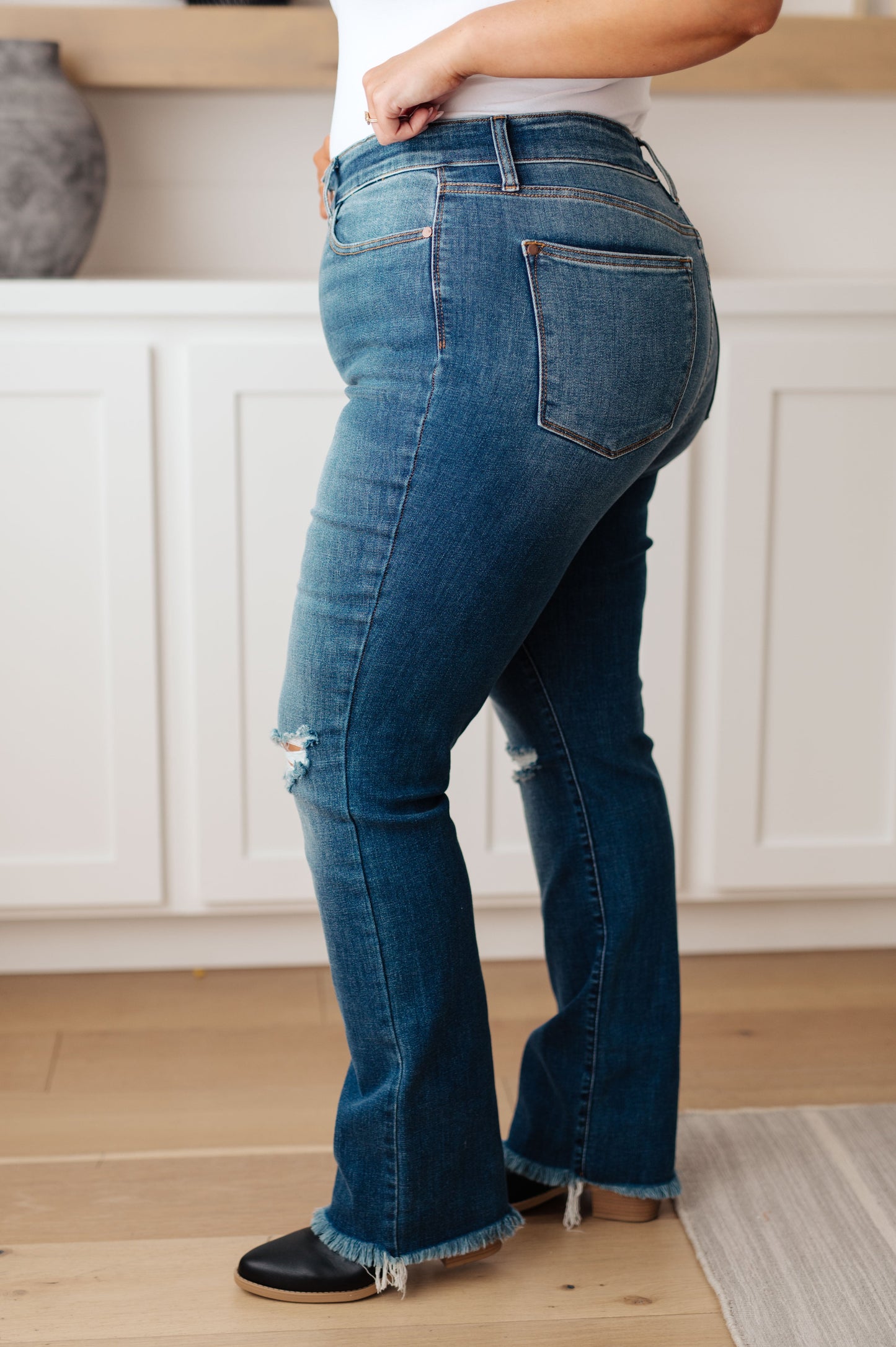 Judy Blue Morgan Distressed Straight Jeans